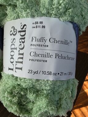 Loops & Threads Fluffy Chenille Polyester Yarn - Spring Green Qty 2